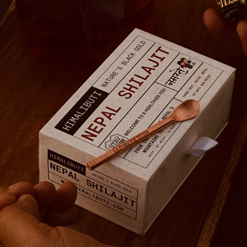 Daily.Hand-purified Dolpa, Nepal resin made for everyday use.No machines. No shortcuts.Just clean, thick resin you can trust as a daily ritual.